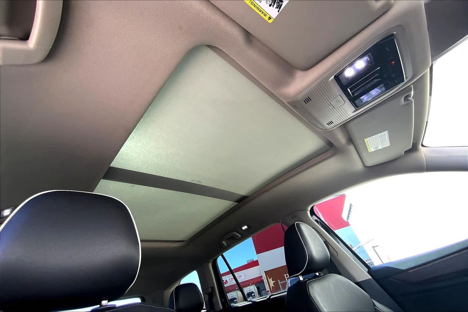 Thumbnail: 2024 Volkswagen Atlas - 31