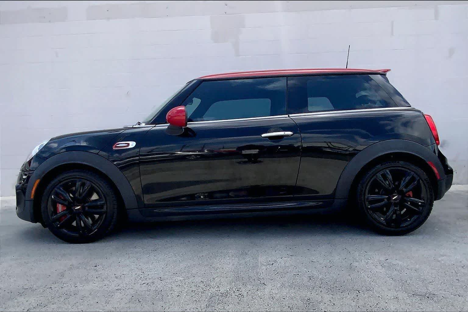 Thumbnail: 2015 MINI Cooper Hardtop - 3