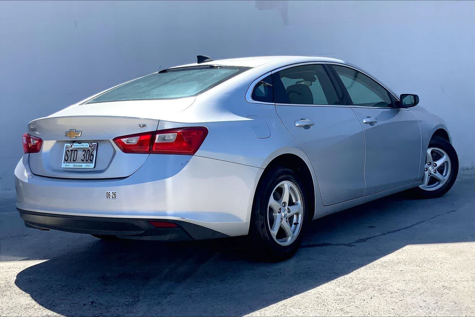 Thumbnail: 2016 Chevrolet Malibu - 22
