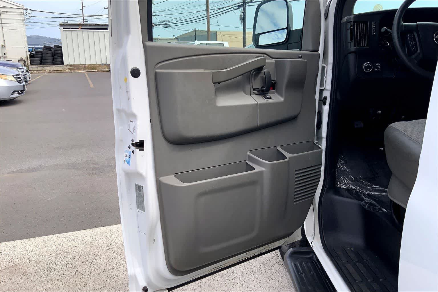 Thumbnail: 2019 Chevrolet Express - 27