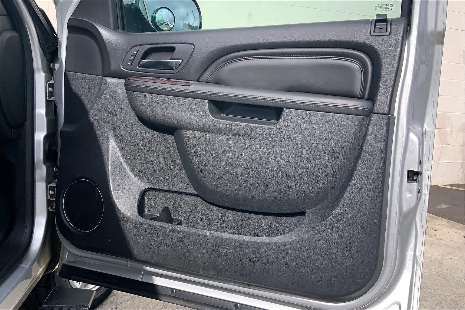 Thumbnail: 2014 GMC Yukon XL - 24