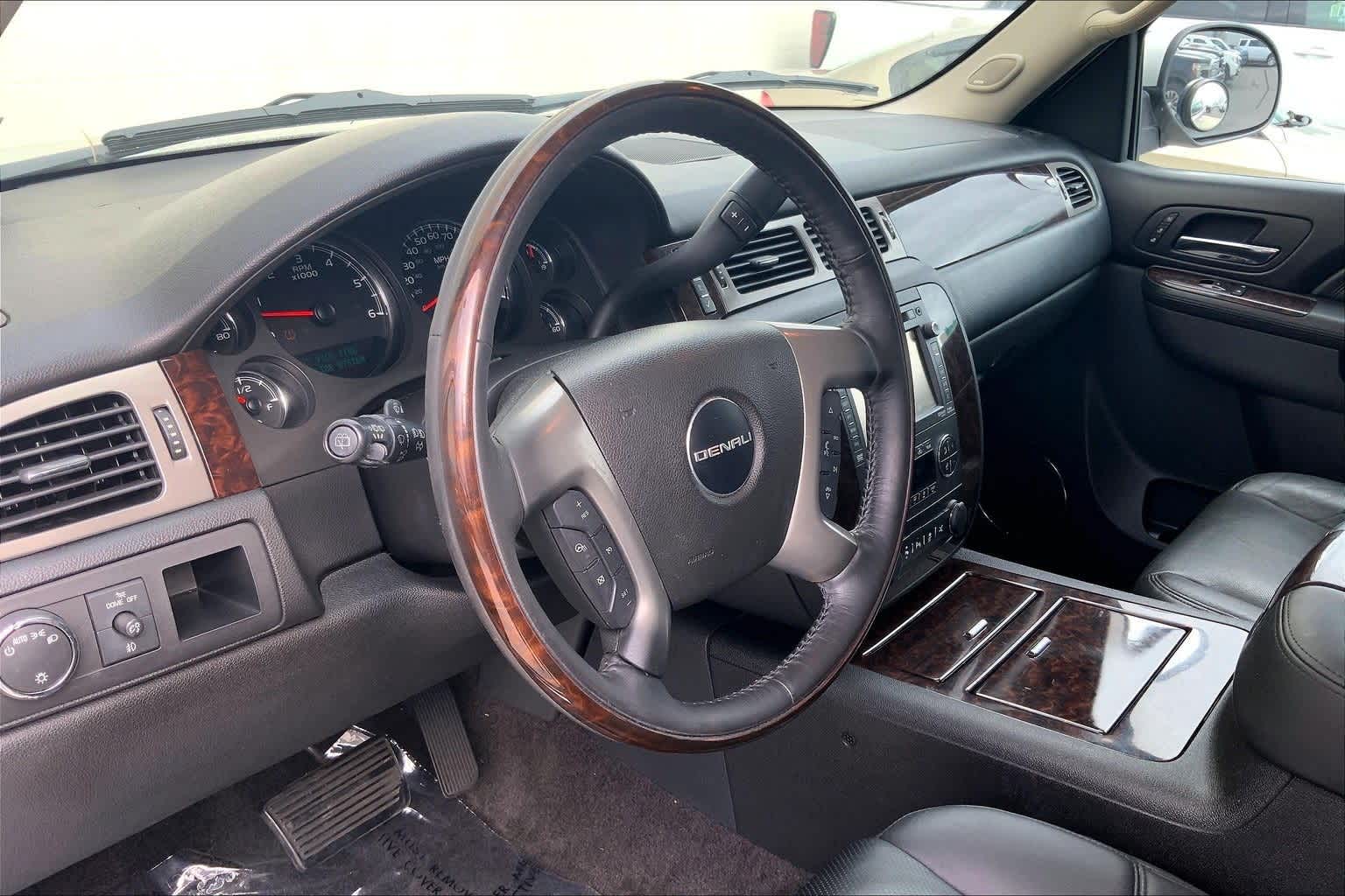 Thumbnail: 2014 GMC Yukon XL - 3