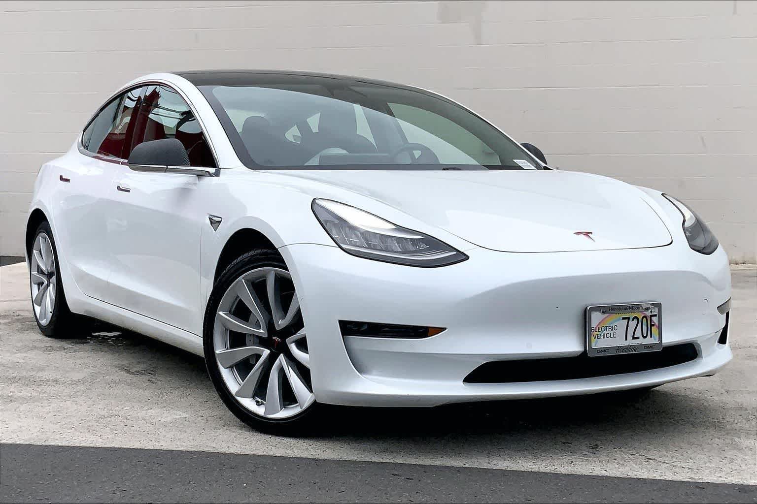 Thumbnail: 2019 Tesla Model 3 - 21