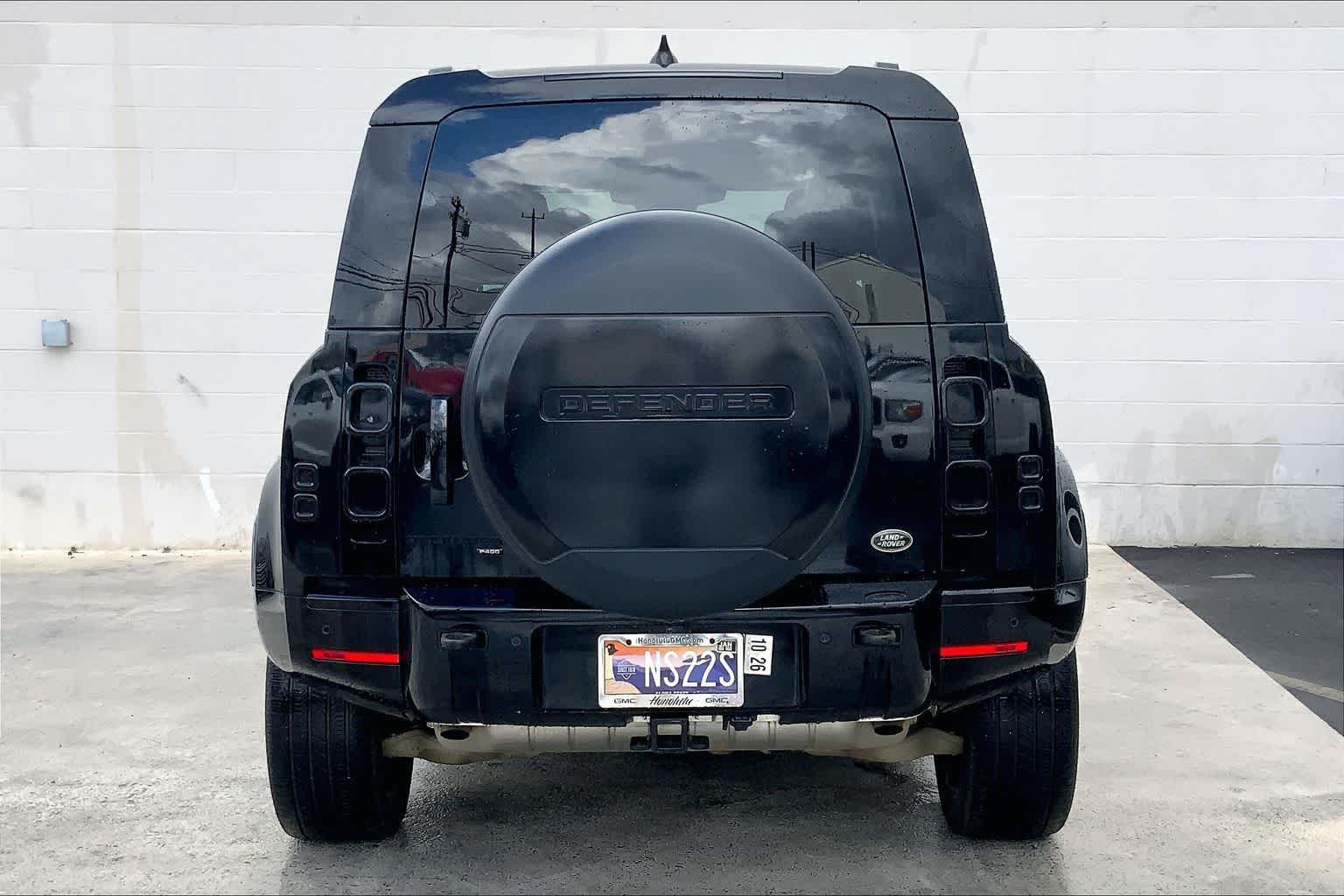 Thumbnail: 2022 Land Rover Defender - 6