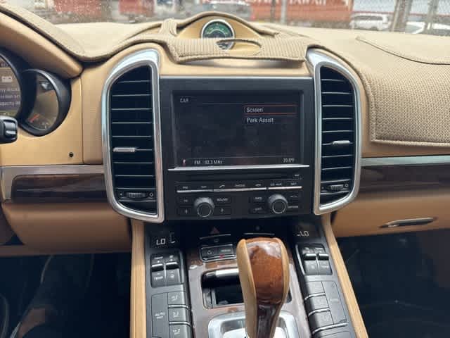 Thumbnail: 2012 Porsche Cayenne - 12