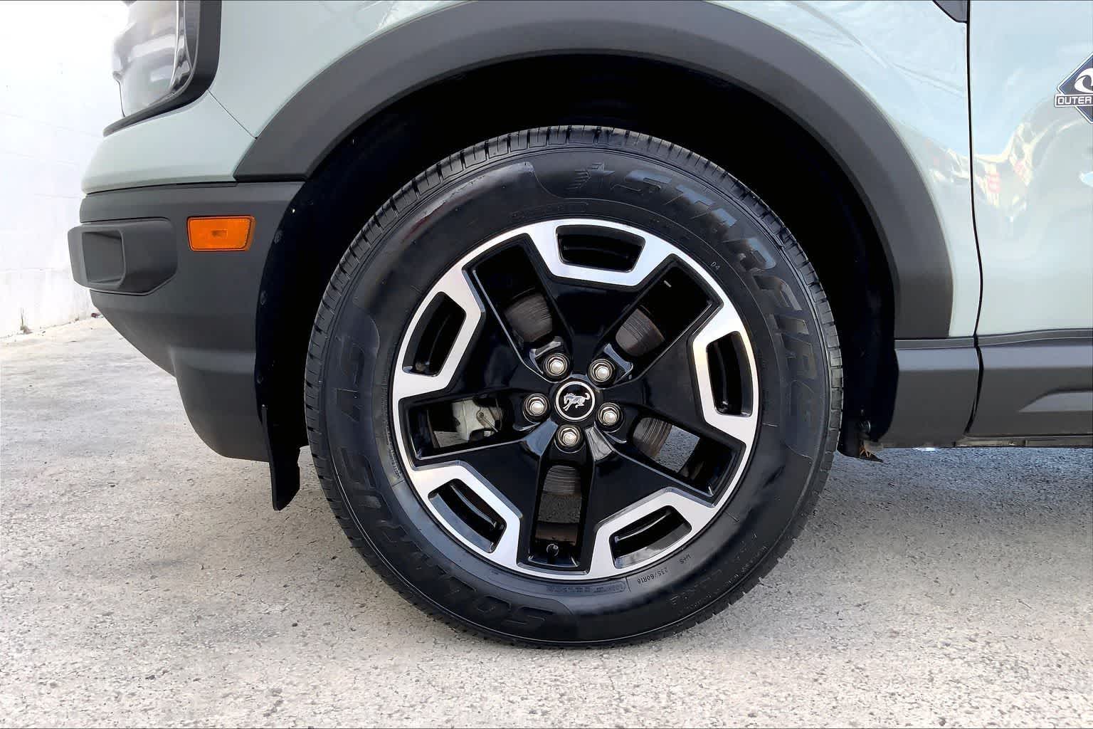 Thumbnail: 2021 Ford Bronco Sport - 9