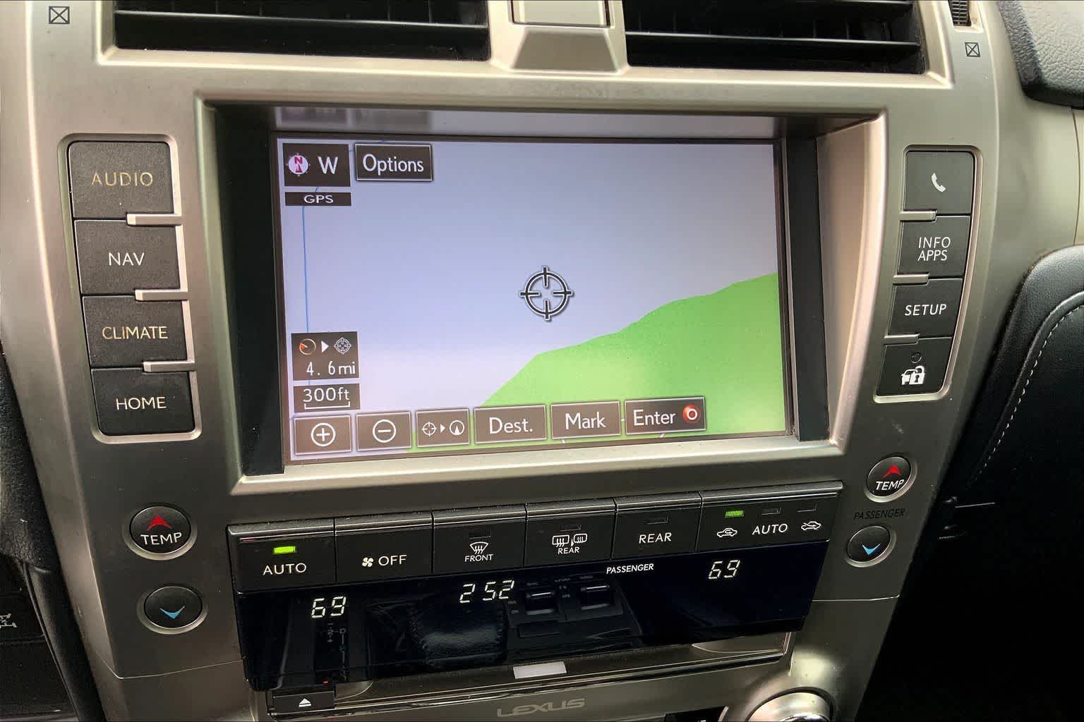 Thumbnail: 2017 Lexus GX - 35