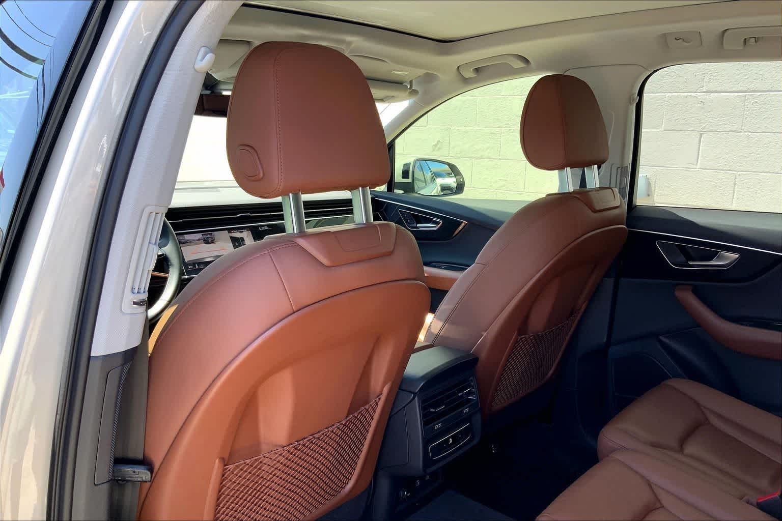 Thumbnail: 2022 Audi Q7 - 13