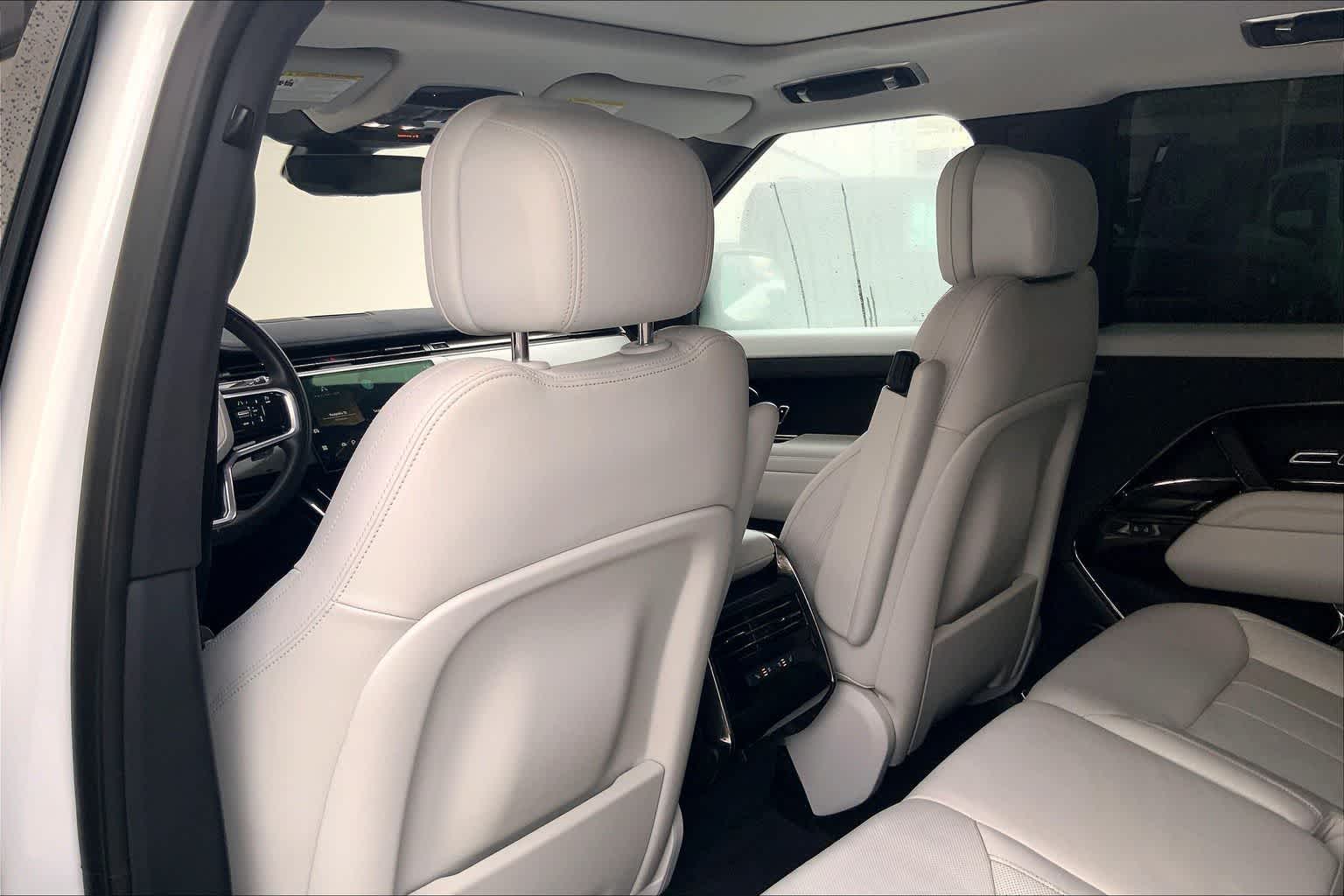 Thumbnail: 2023 Land Rover Range Rover Sport - 13