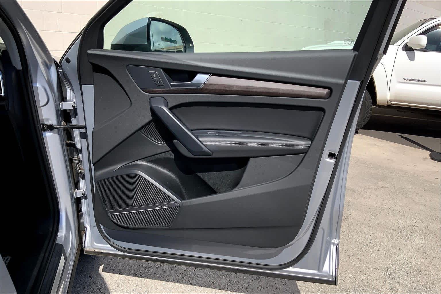 Thumbnail: 2022 Audi Q5 - 29