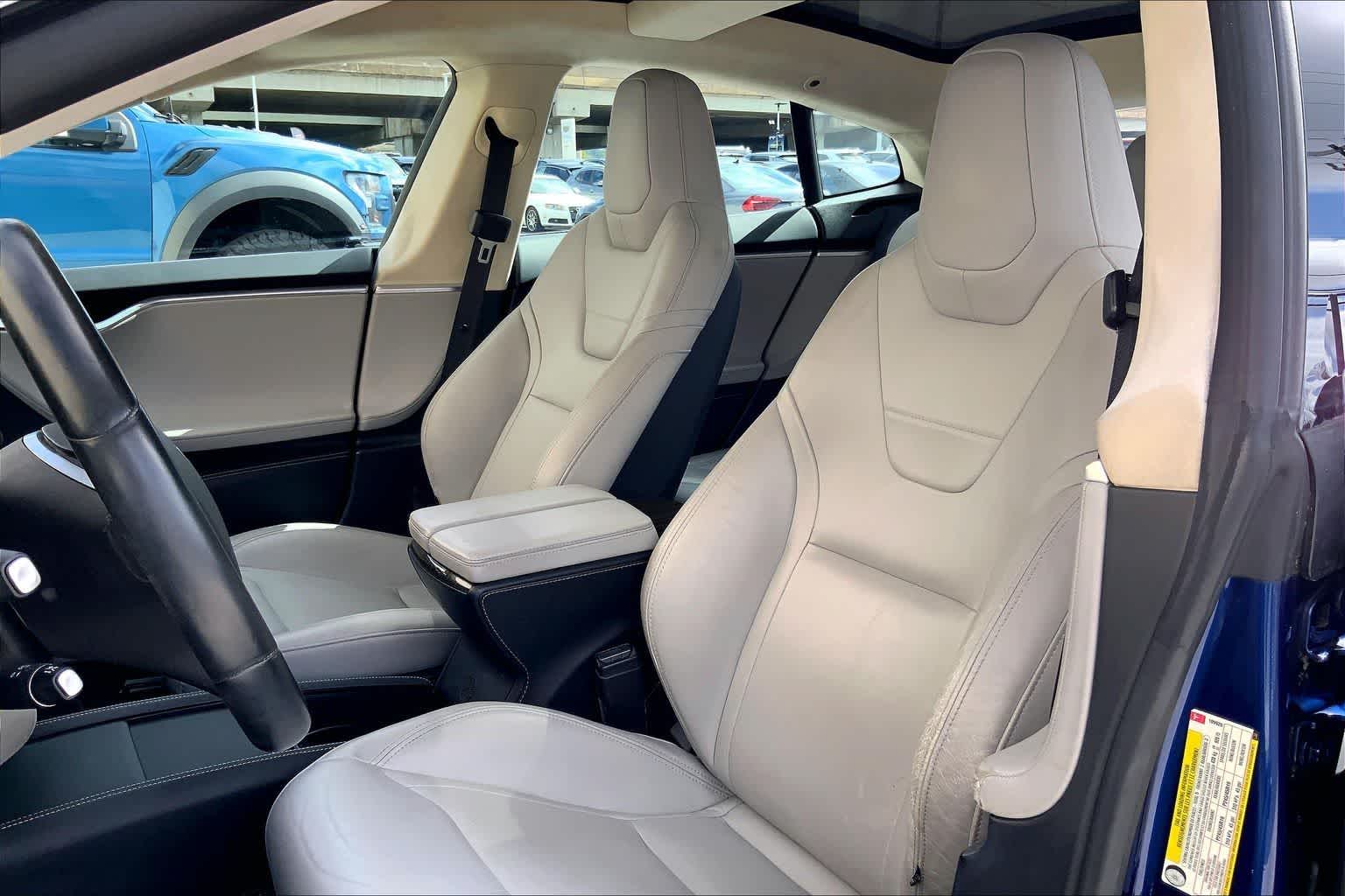 Thumbnail: 2015 Tesla Model S - 12