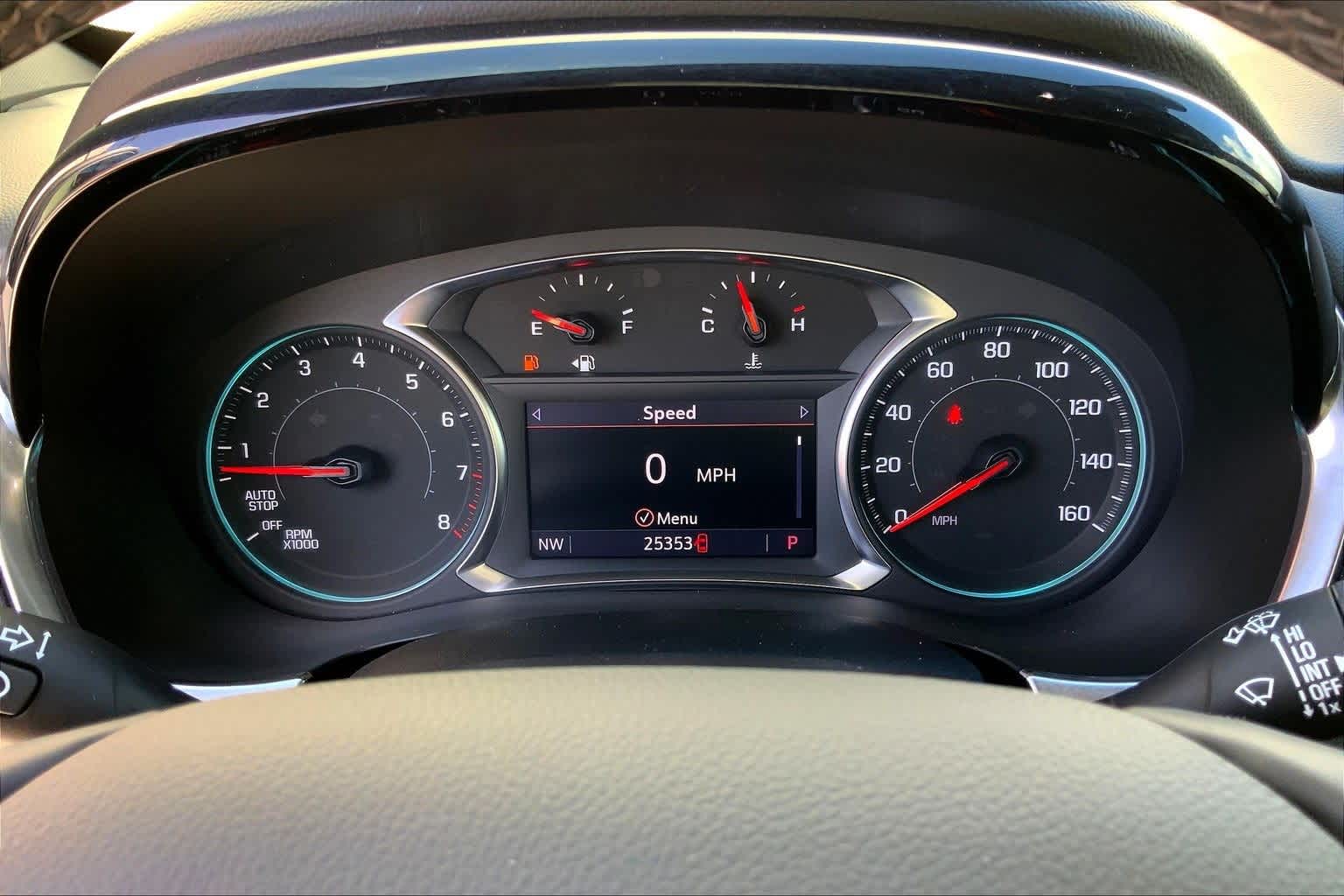 Thumbnail: 2023 Chevrolet Traverse - 17