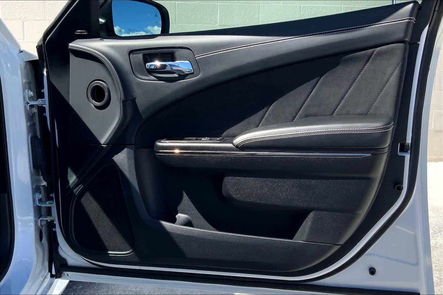 Thumbnail: 2020 Dodge Charger - 28