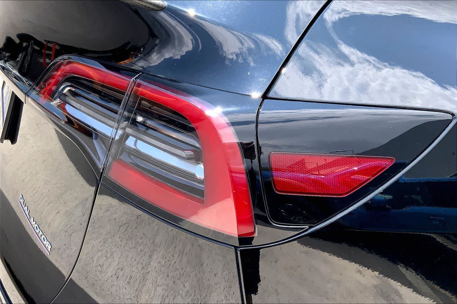 Thumbnail: 2023 Tesla Model Y - 33