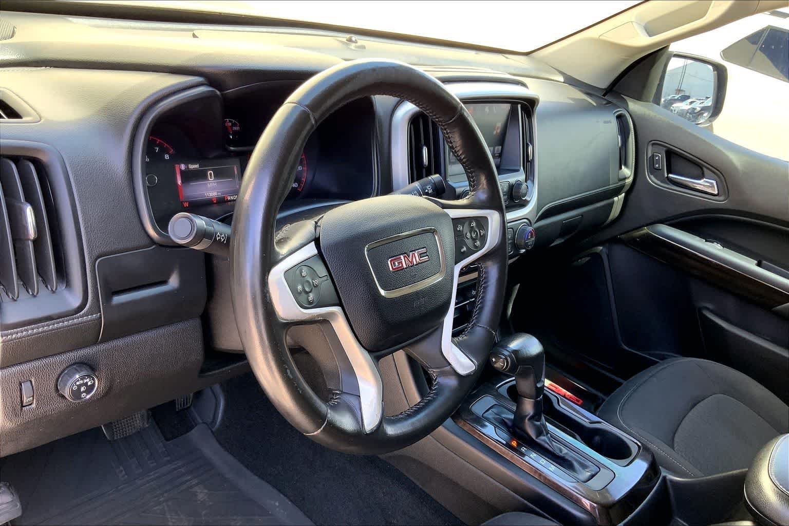 Thumbnail: 2016 GMC Canyon - 3