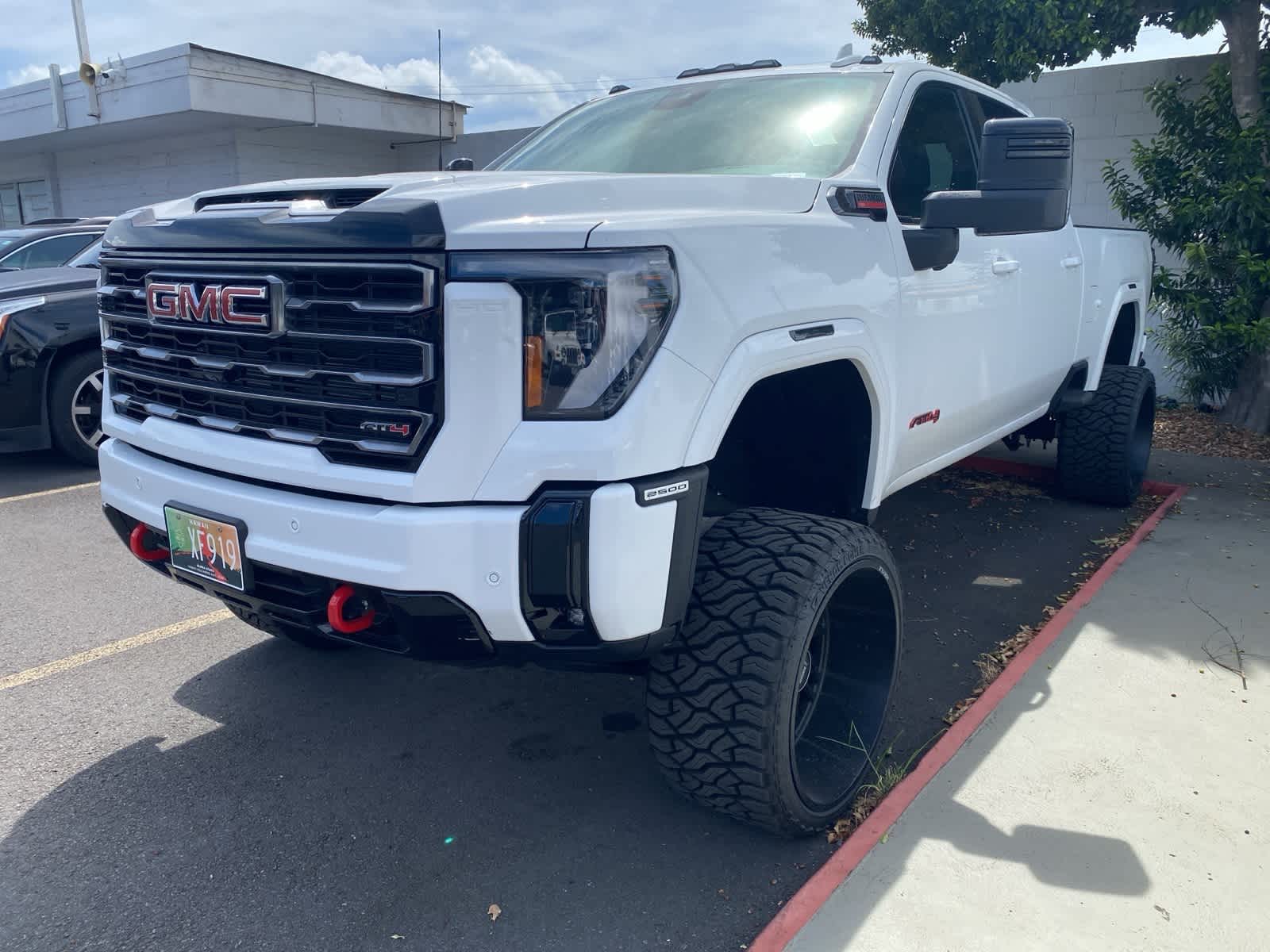 Thumbnail: 2025 GMC Sierra 2500 - 1