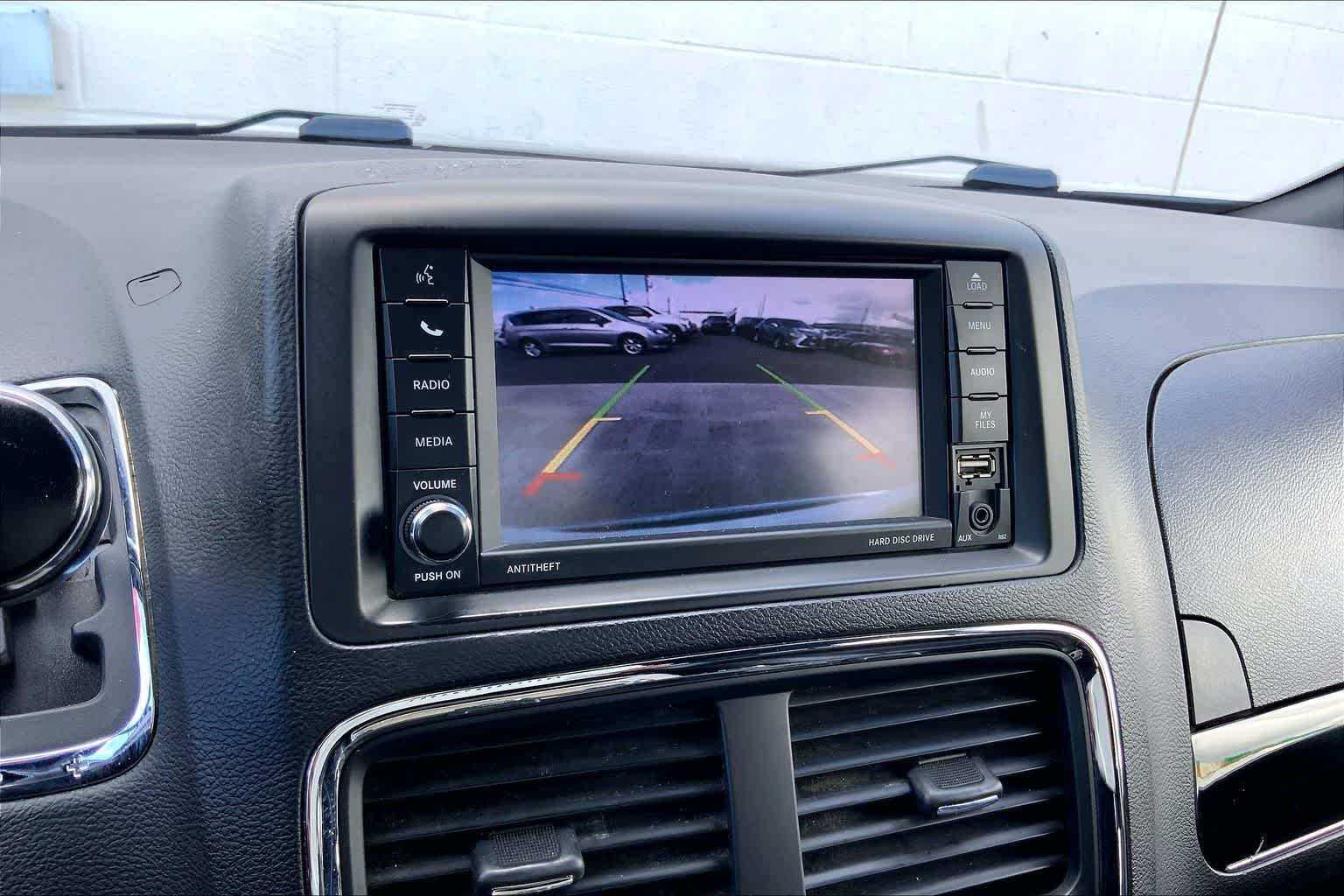 Thumbnail: 2019 Dodge Grand Caravan - 25