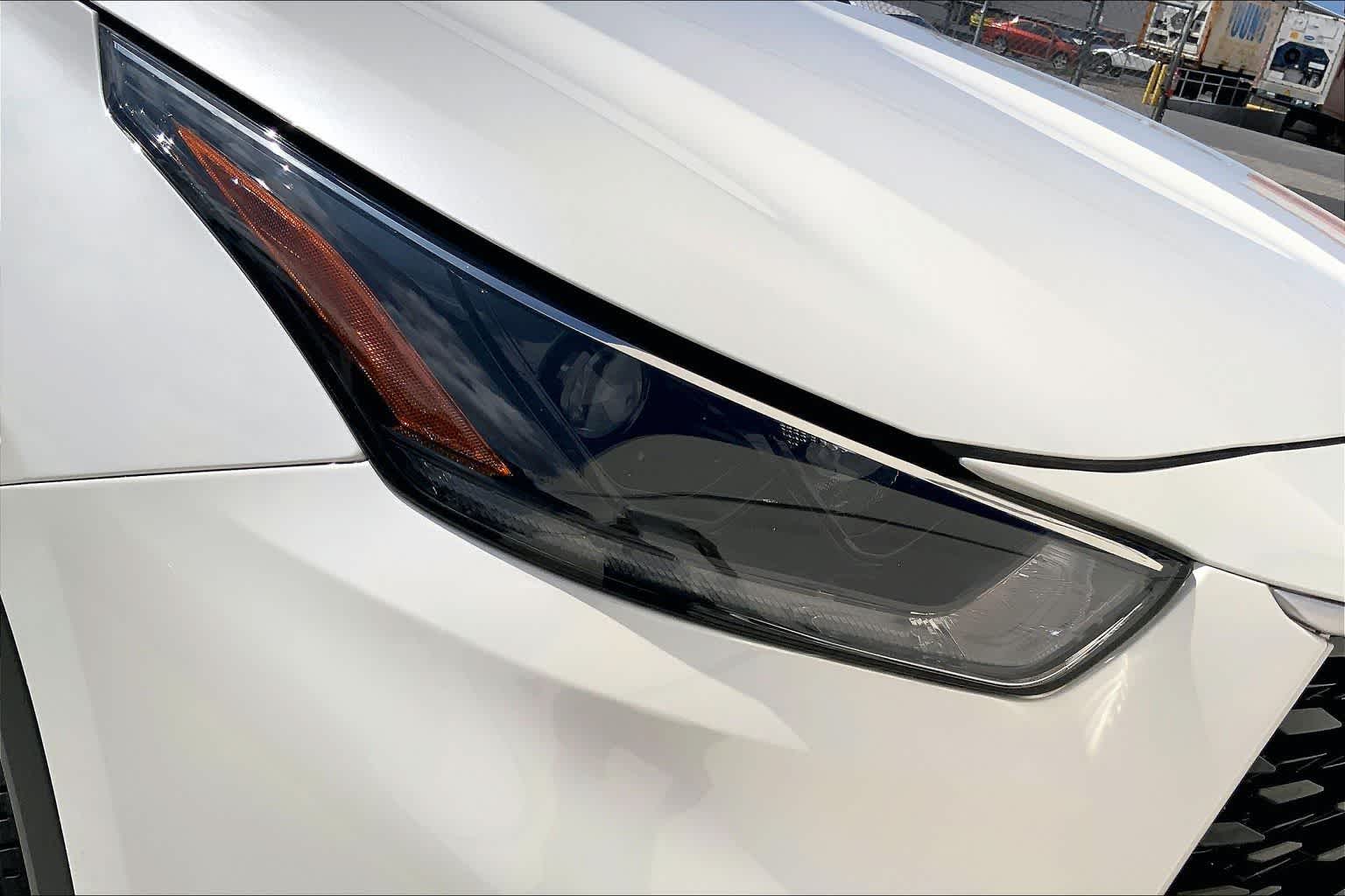Thumbnail: 2021 Toyota Highlander - 31