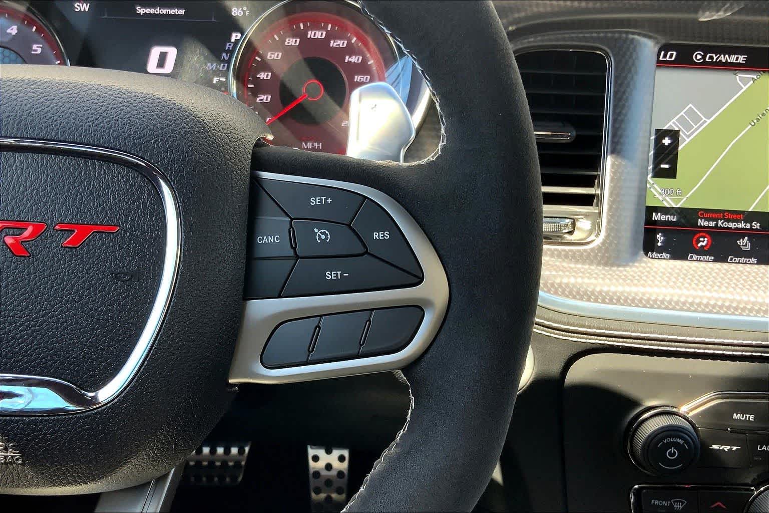 Thumbnail: 2020 Dodge Charger - 25