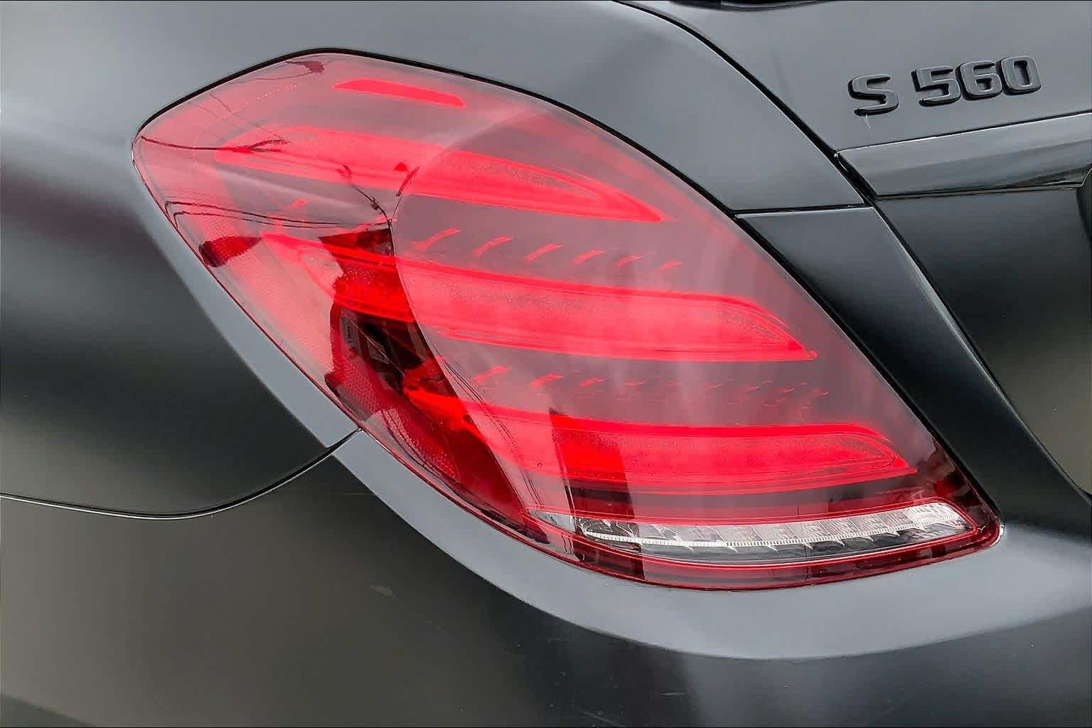 Thumbnail: 2018 Mercedes-Benz S-Class - 31