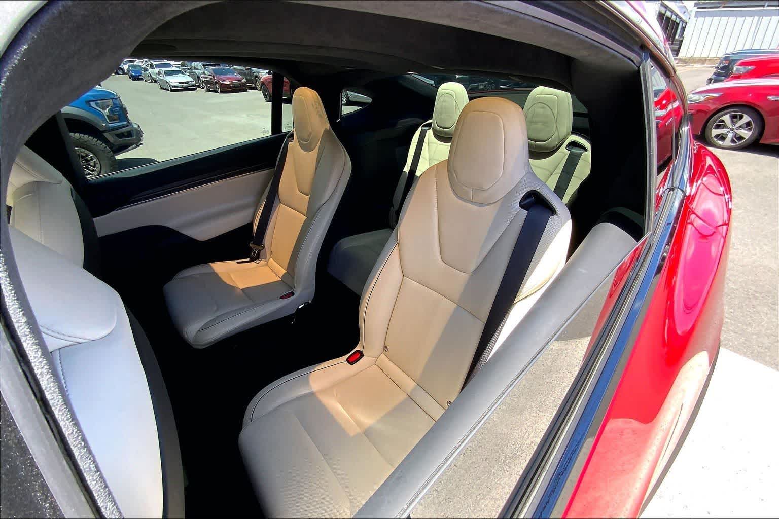 Thumbnail: 2022 Tesla Model X - 30