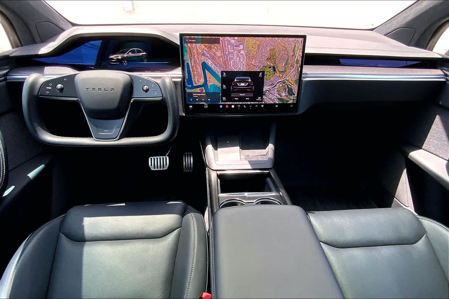 Thumbnail: 2022 Tesla Model X - 11