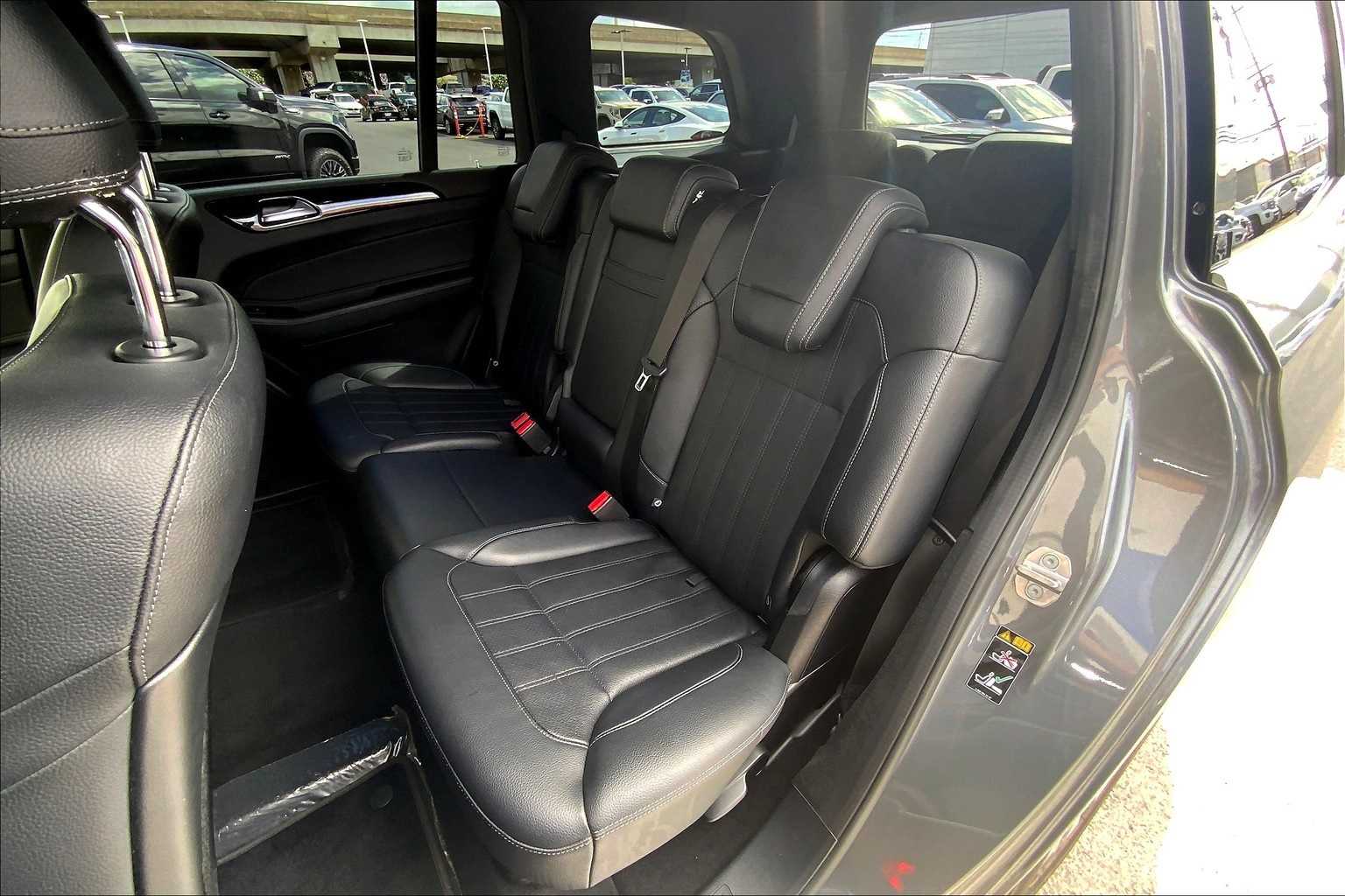 Thumbnail: 2019 Mercedes-Benz GLS - 30