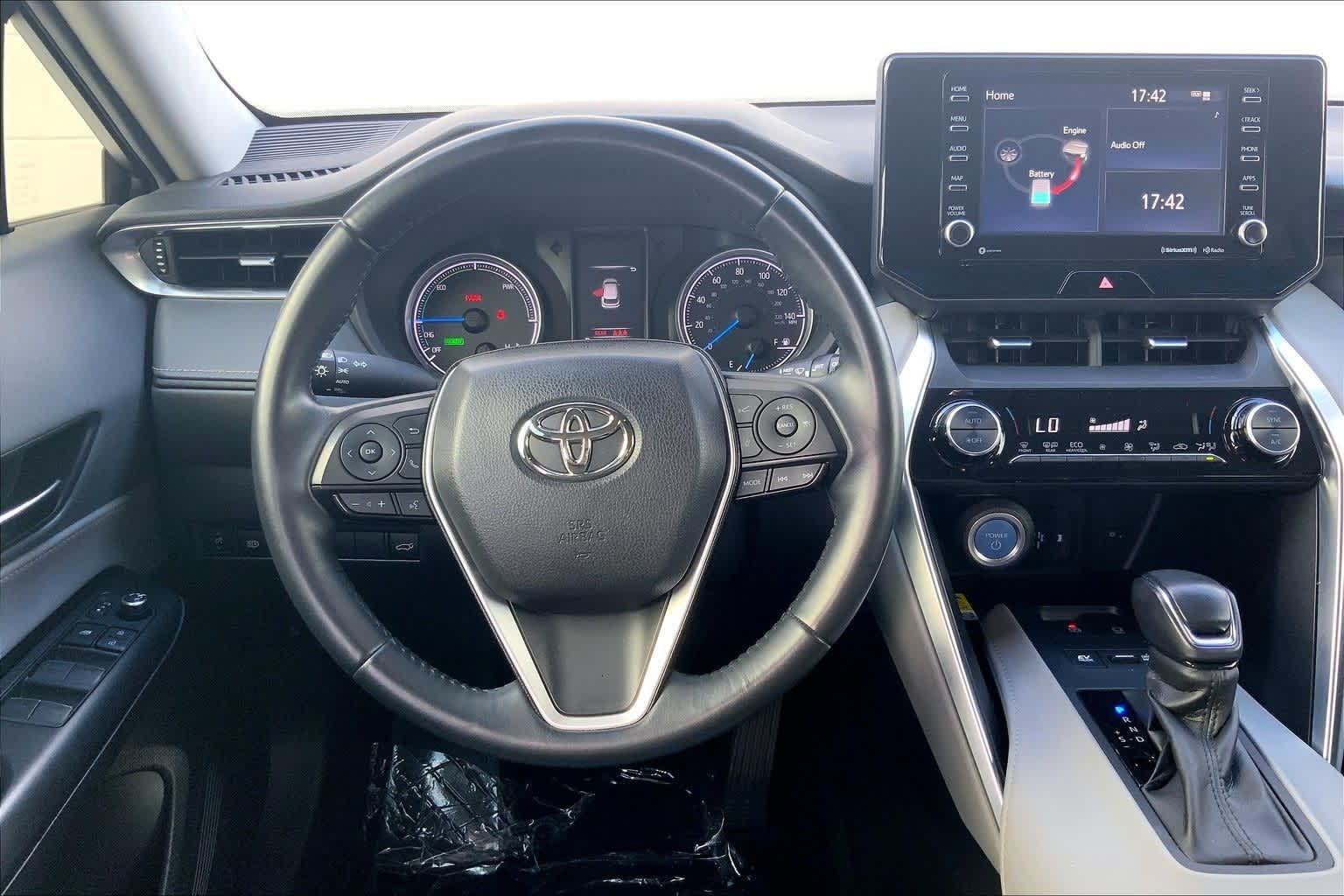 Thumbnail: 2022 Toyota Venza - 12