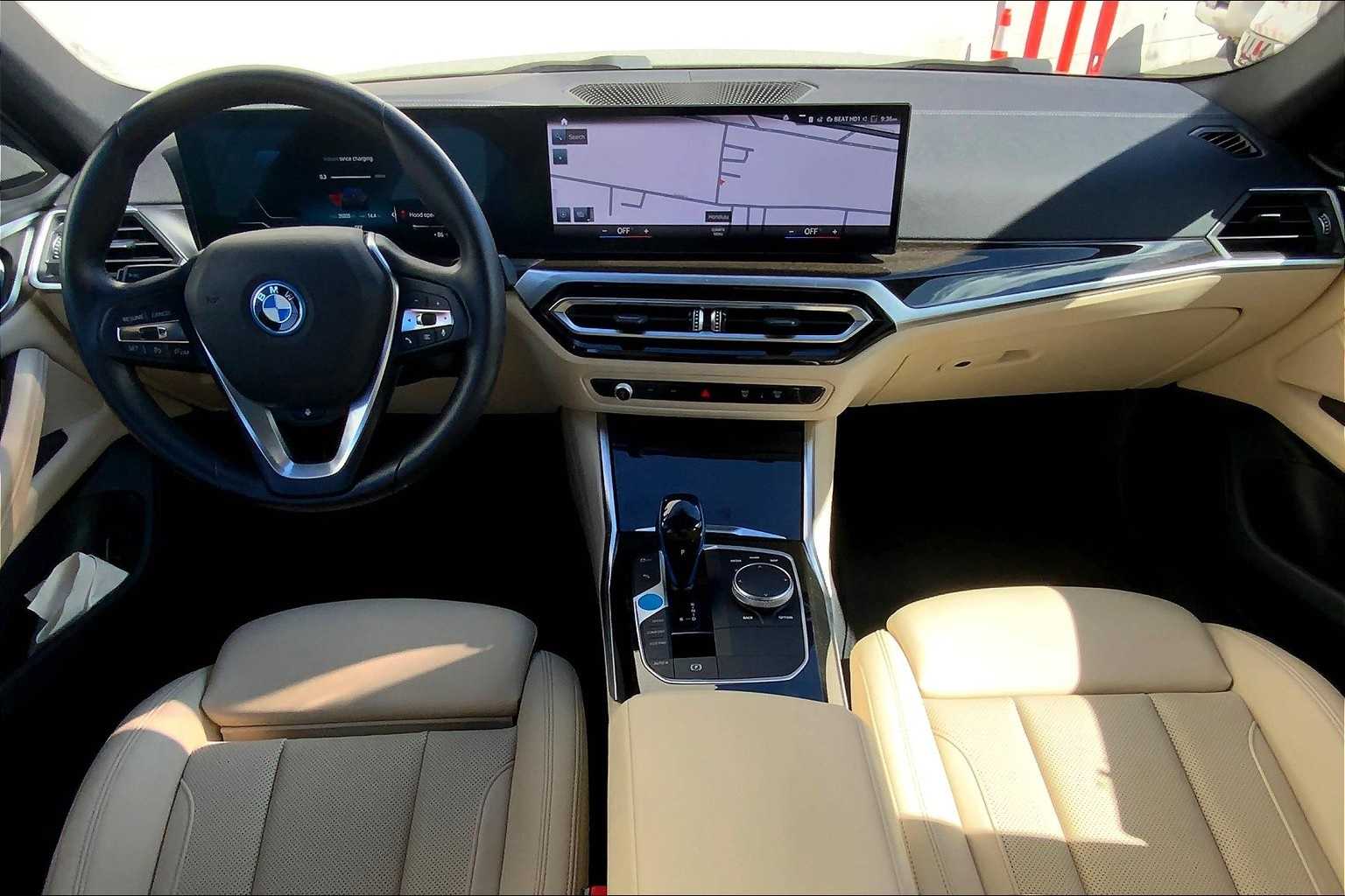 Thumbnail: 2022 BMW i4 - 11