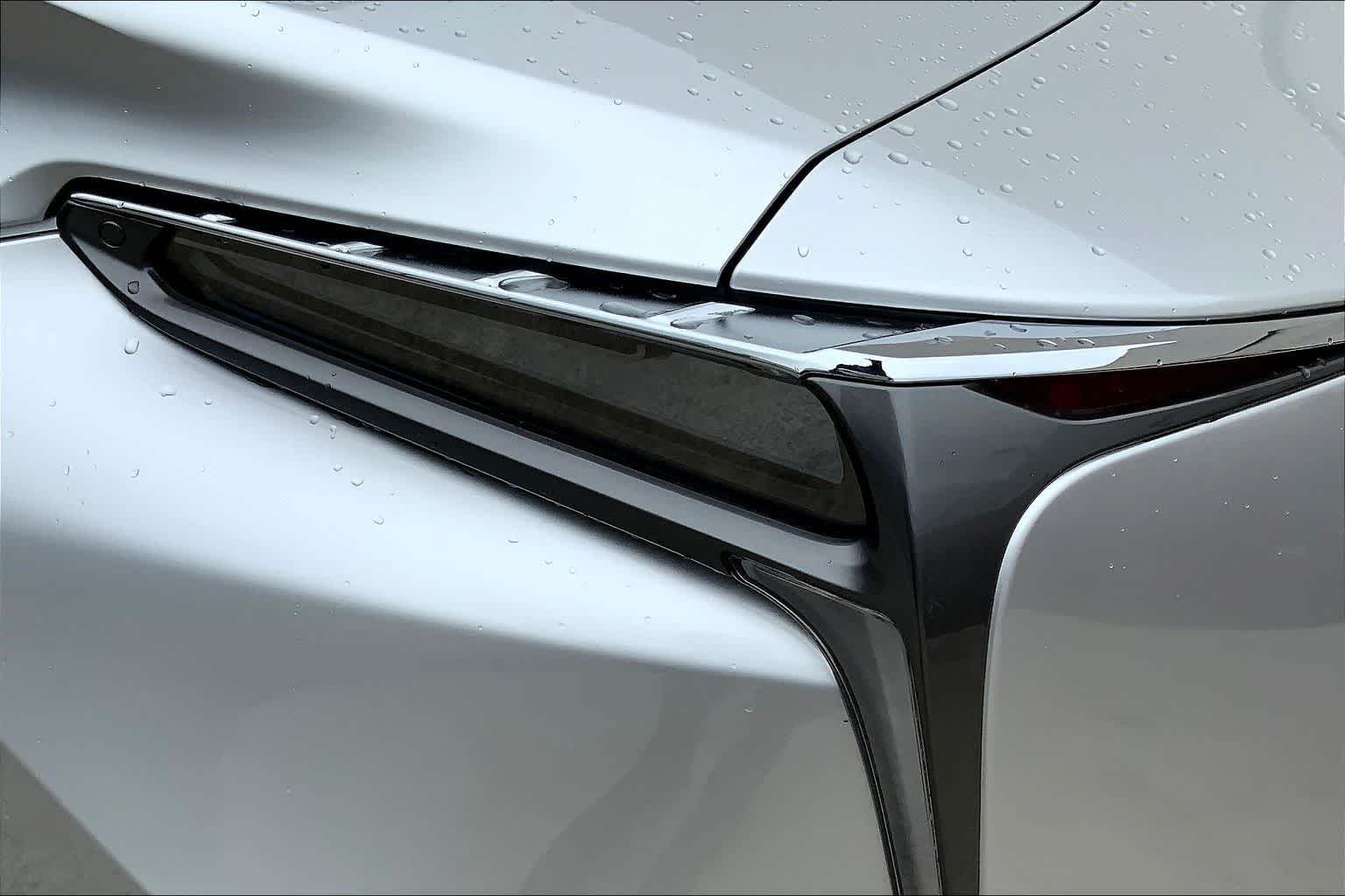 Thumbnail: 2018 Lexus LC - 32