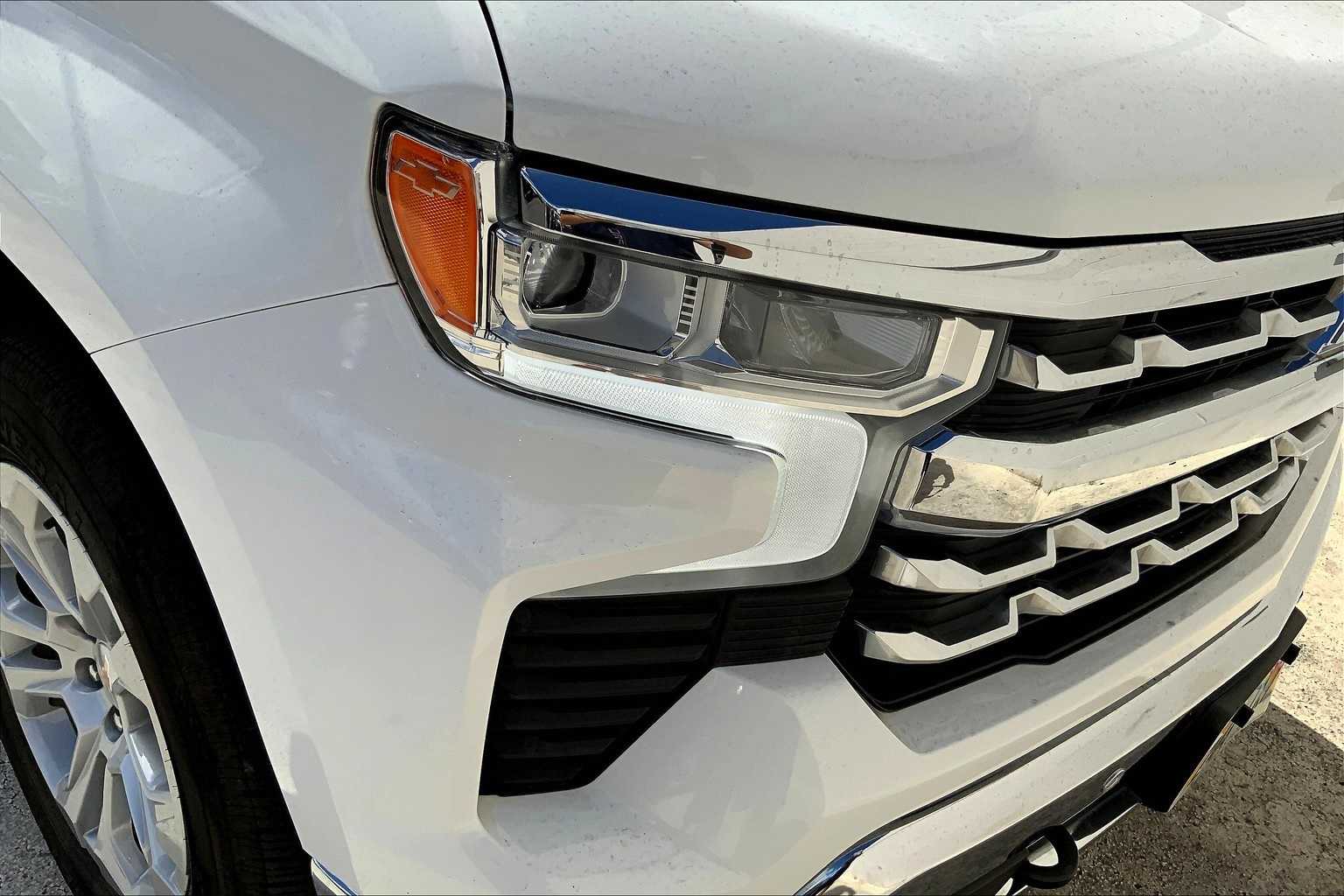 Thumbnail: 2023 Chevrolet Silverado 1500 - 32