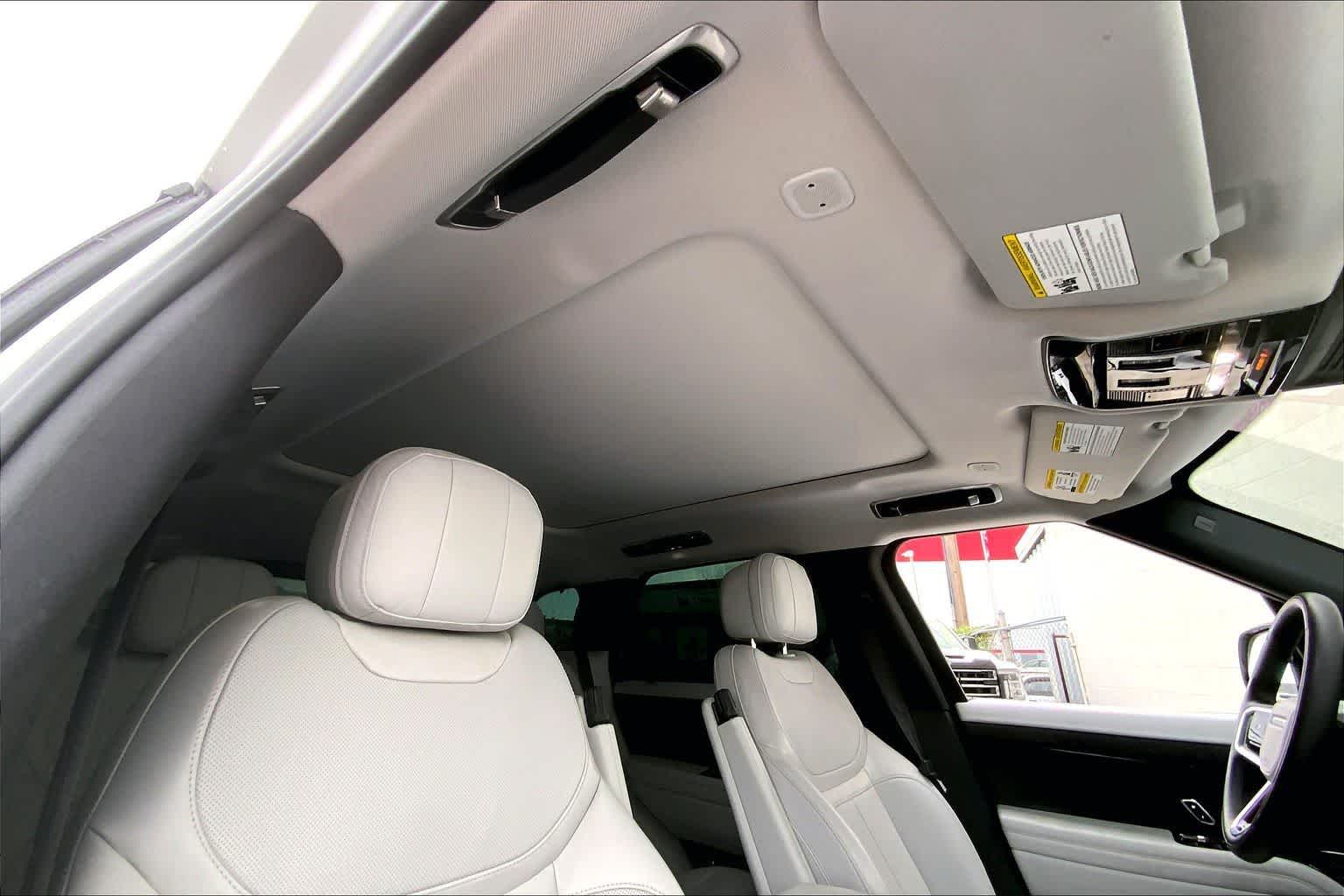 Thumbnail: 2023 Land Rover Range Rover Sport - 29