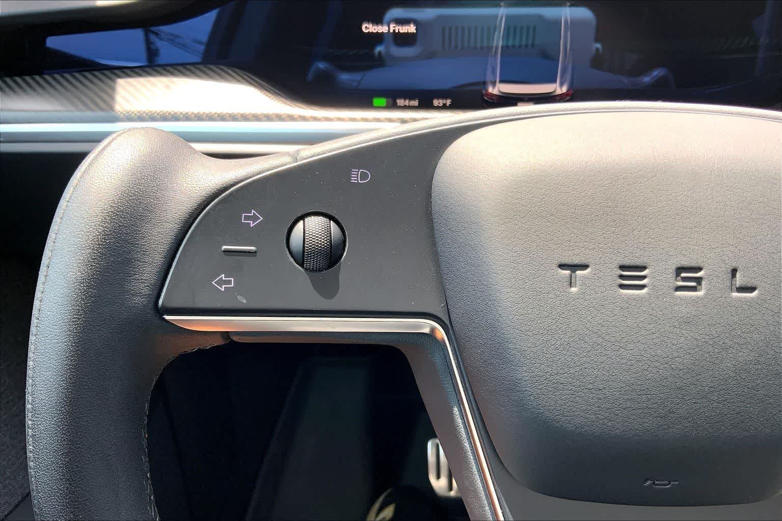 Thumbnail: 2022 Tesla Model X - 25