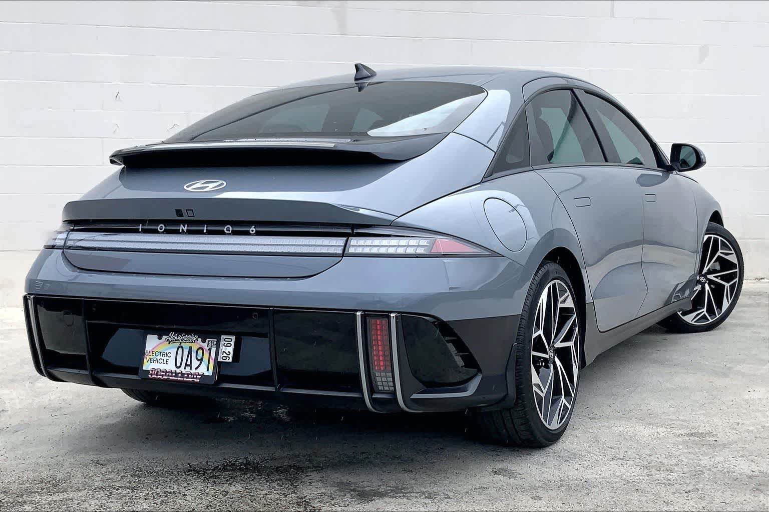 Thumbnail: 2023 Hyundai Ioniq 6 - 22