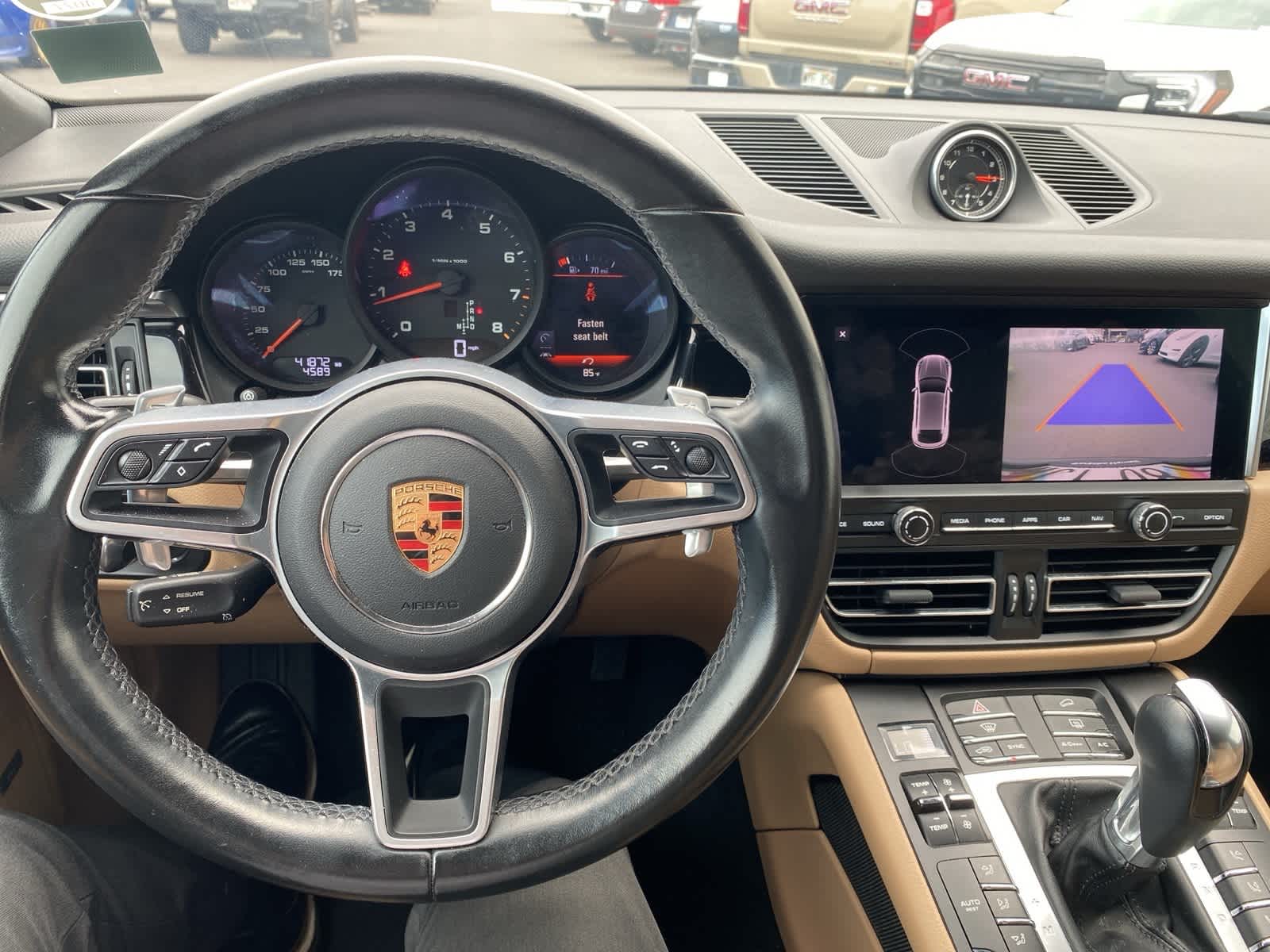 Thumbnail: 2020 Porsche Macan - 12