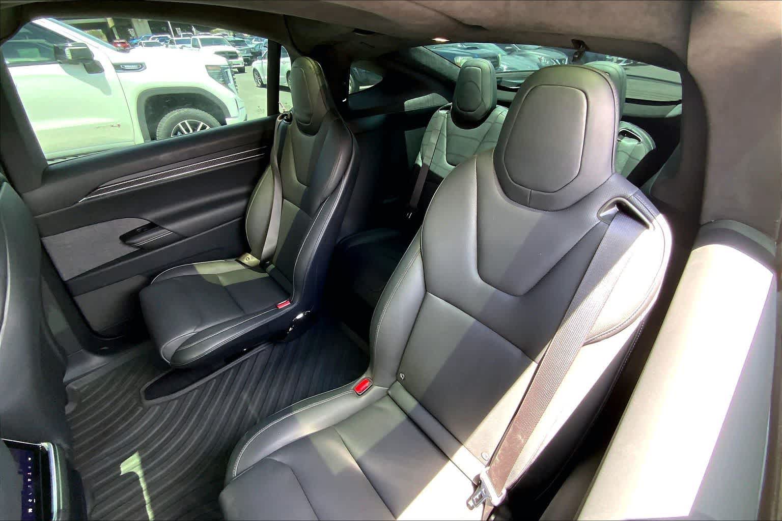 Thumbnail: 2022 Tesla Model X - 30