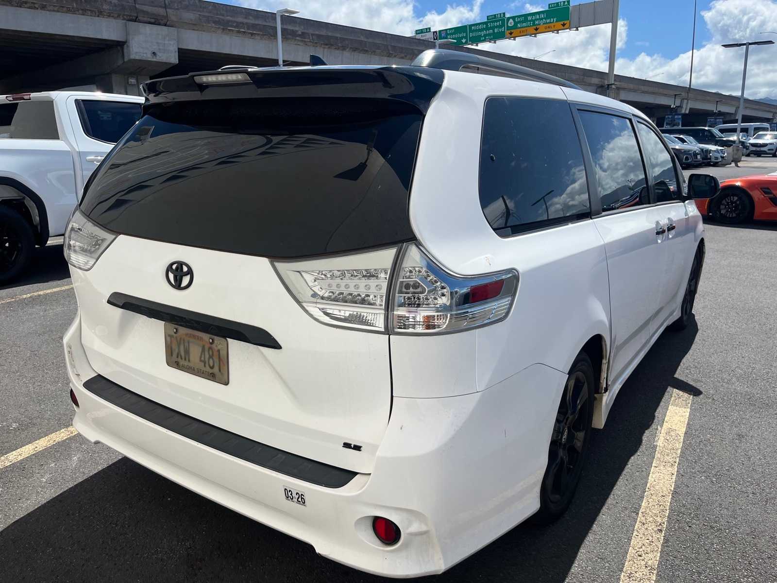 2020 Toyota Sienna SE 3