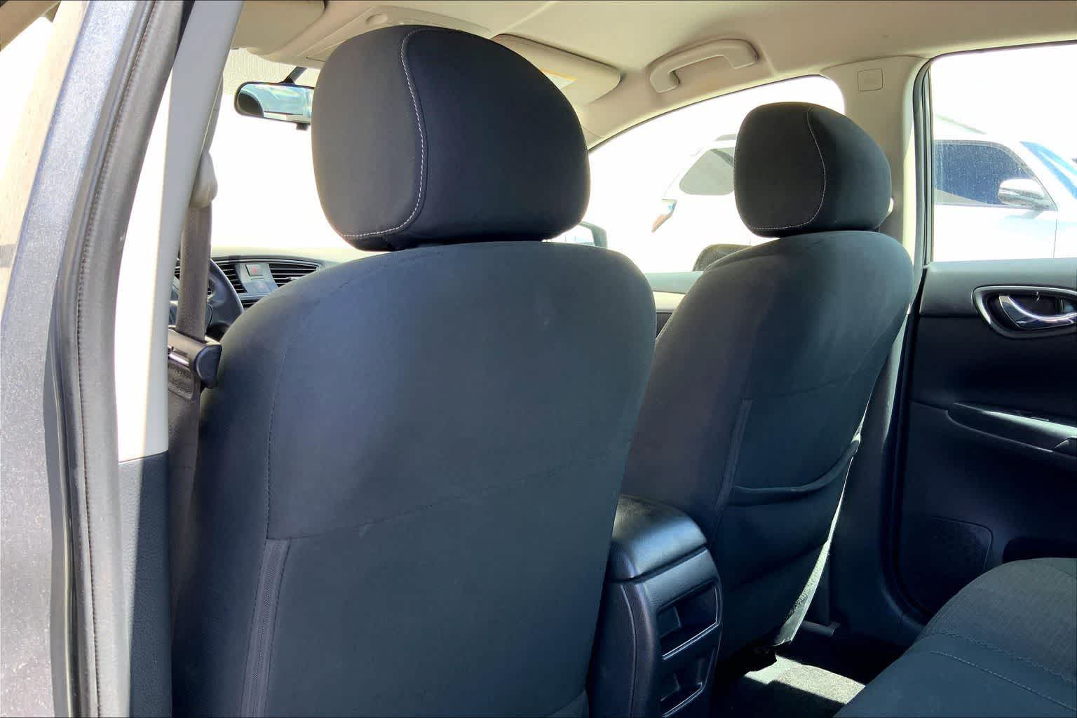 Thumbnail: 2019 Nissan Sentra - 12