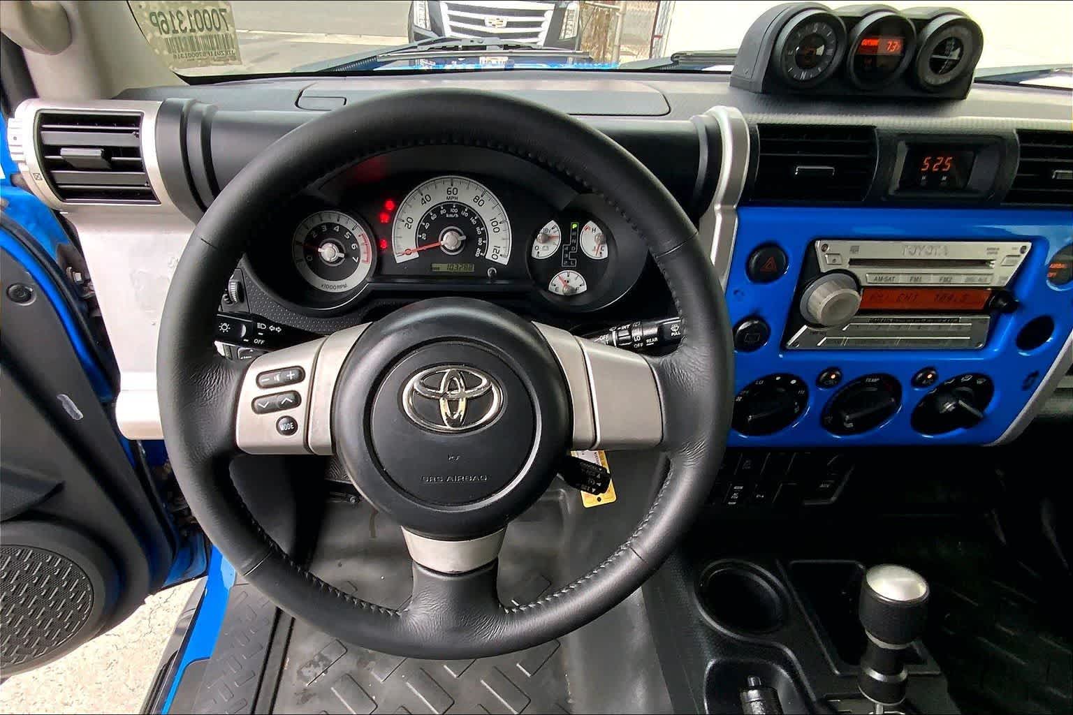 Thumbnail: 2007 Toyota FJ Cruiser - 14
