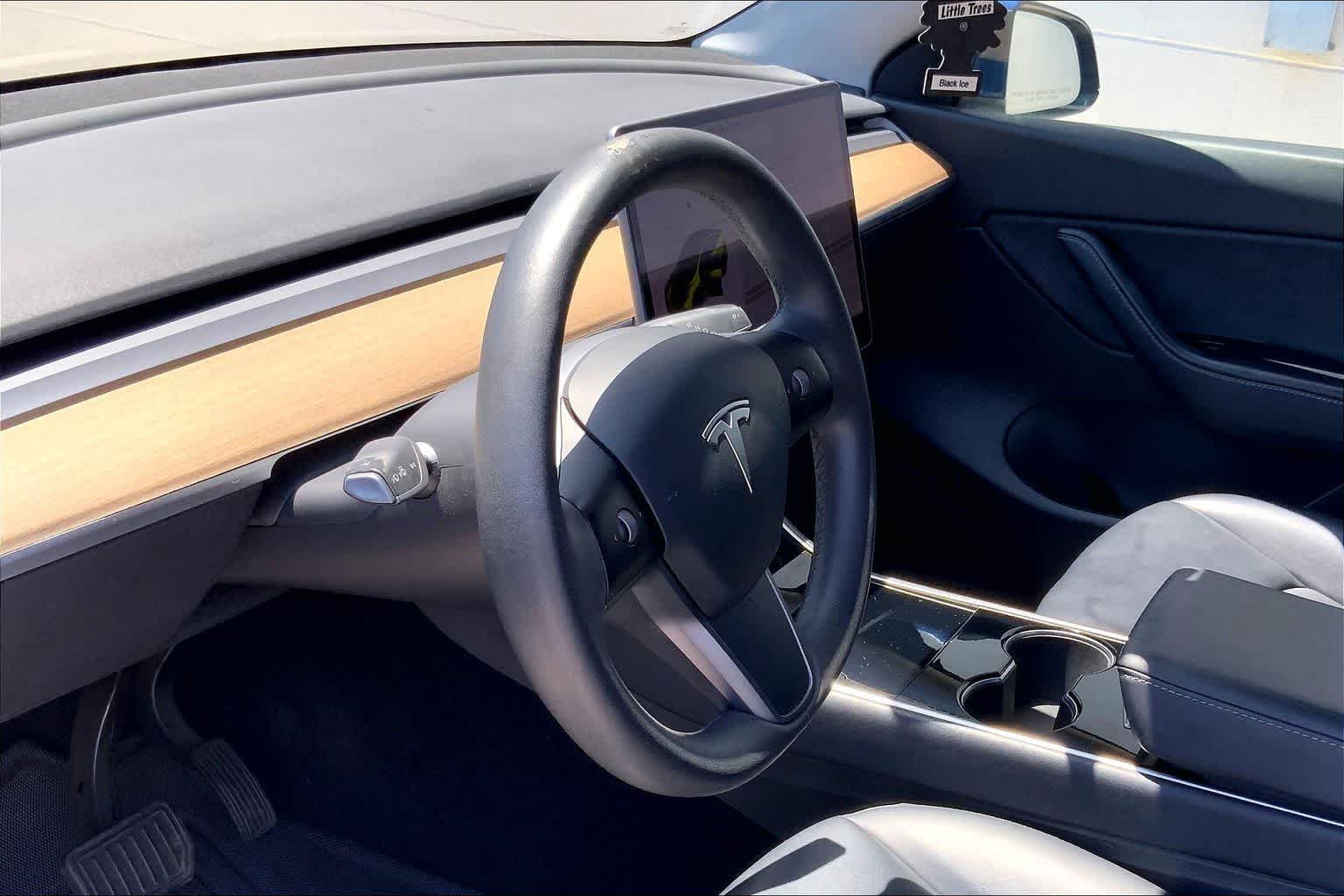Thumbnail: 2021 Tesla Model Y - 3