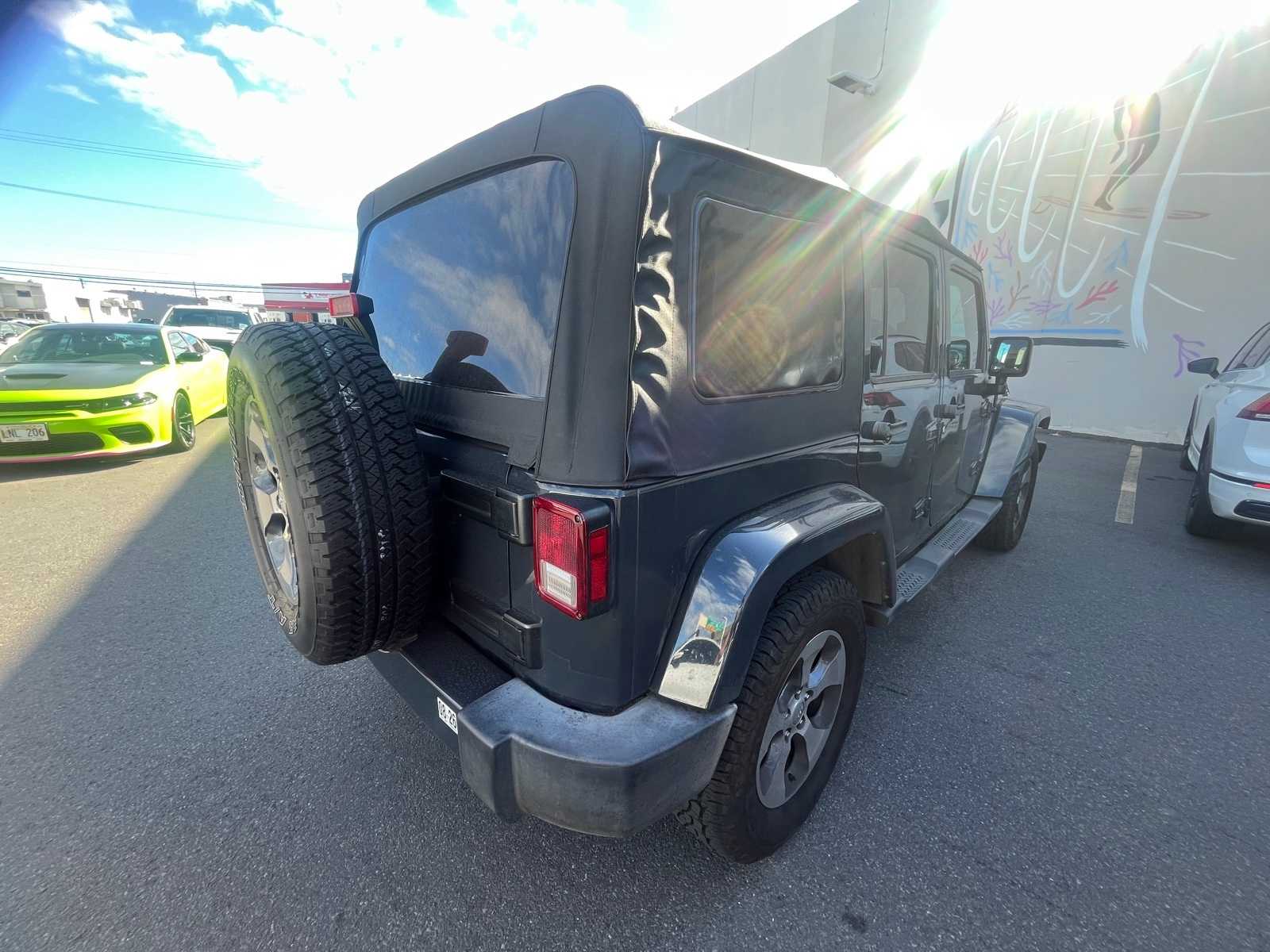 Thumbnail: 2017 Jeep Wrangler - 5