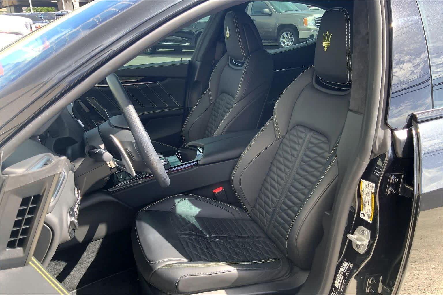 Thumbnail: 2023 Maserati Ghibli - 12