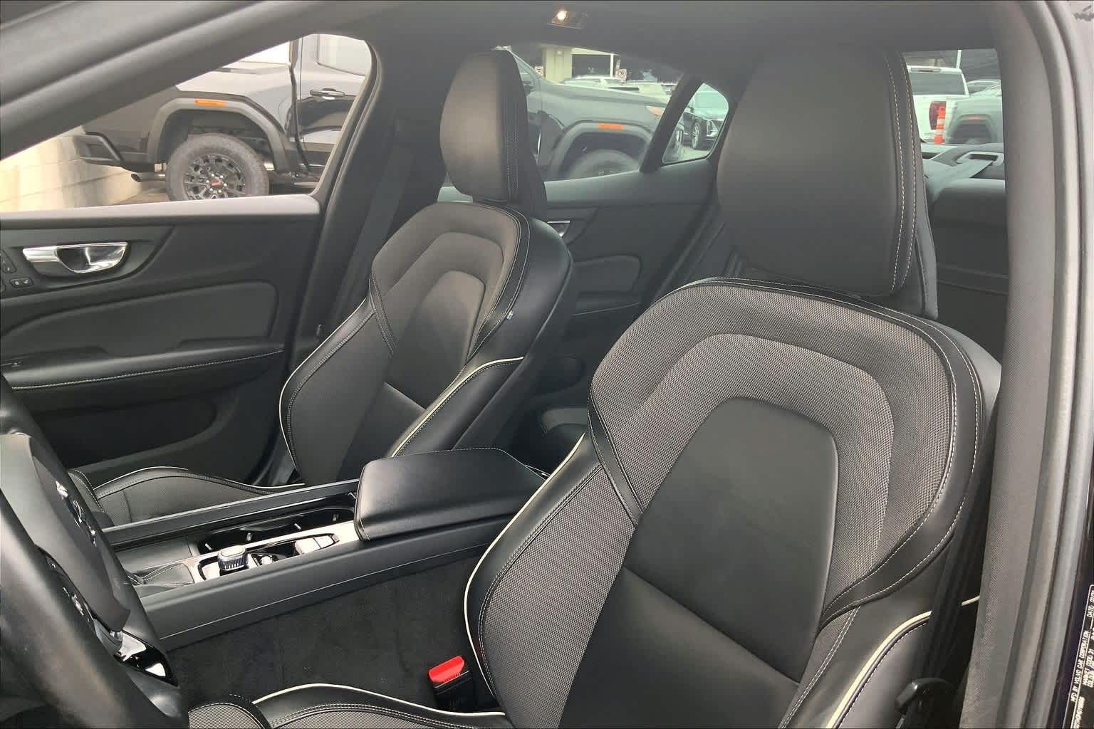 Thumbnail: 2021 Volvo S60 - 12