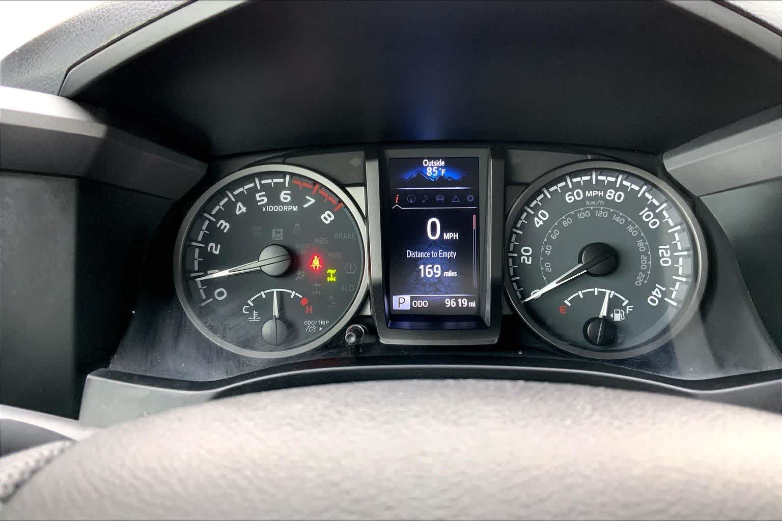 Thumbnail: 2022 Toyota Tacoma - 17