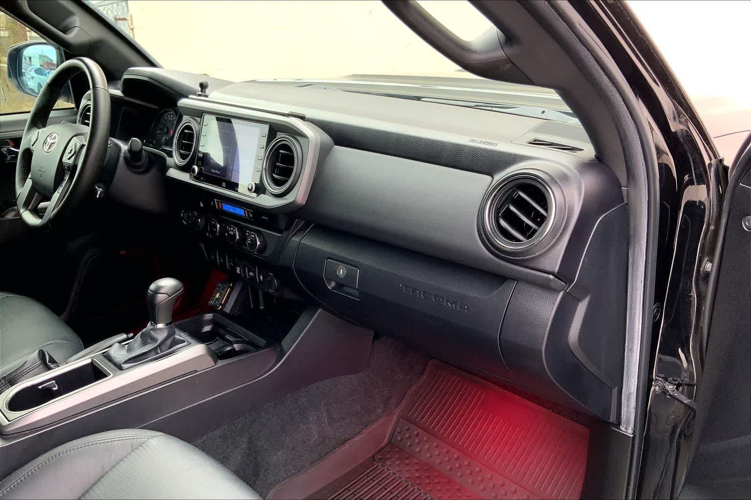 Thumbnail: 2022 Toyota Tacoma - 23