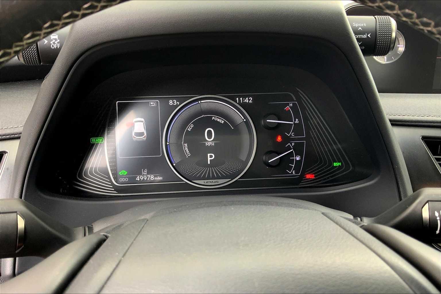 Thumbnail: 2019 Lexus UX - 18