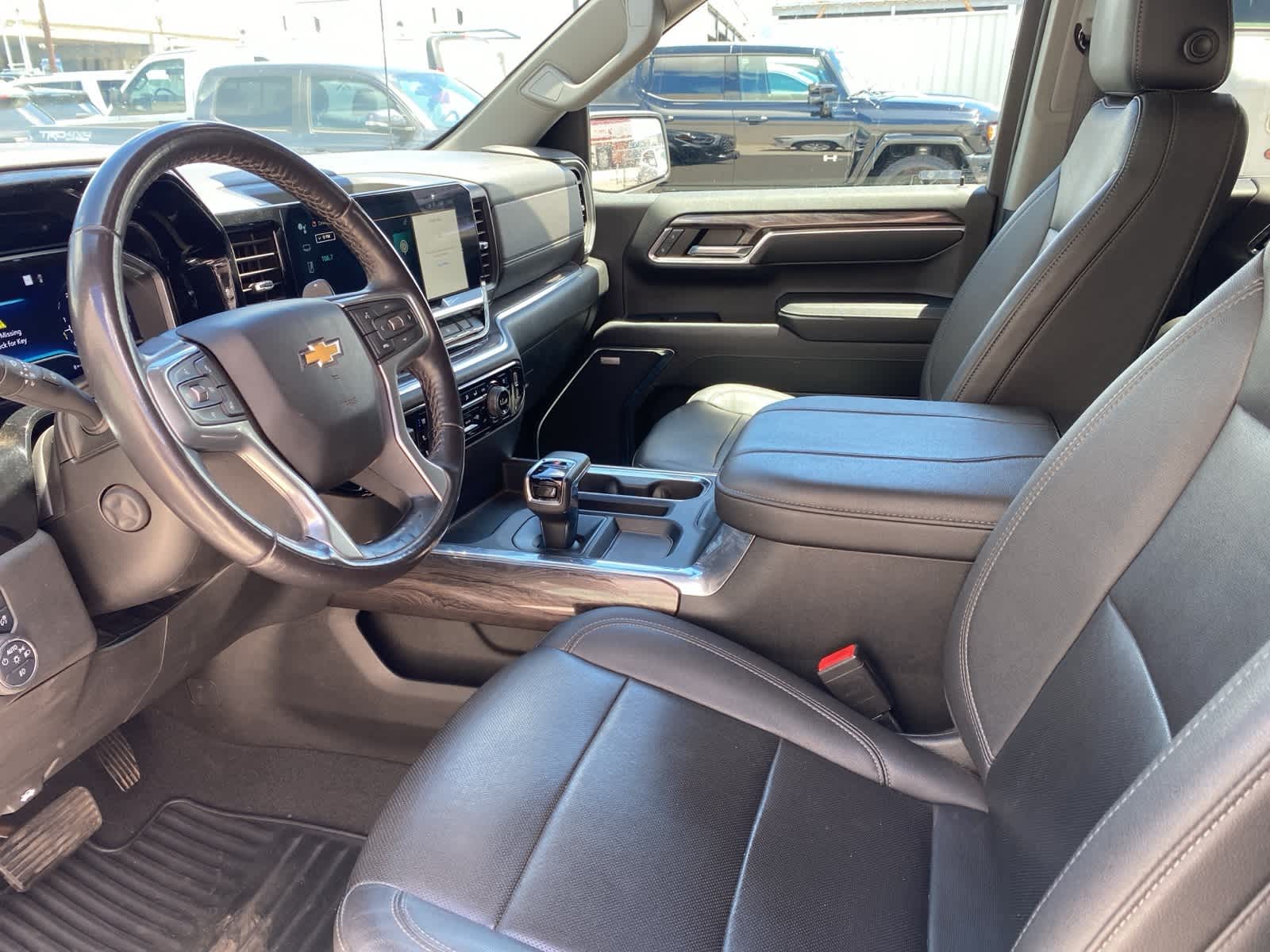 Thumbnail: 2023 Chevrolet Silverado 1500 - 8