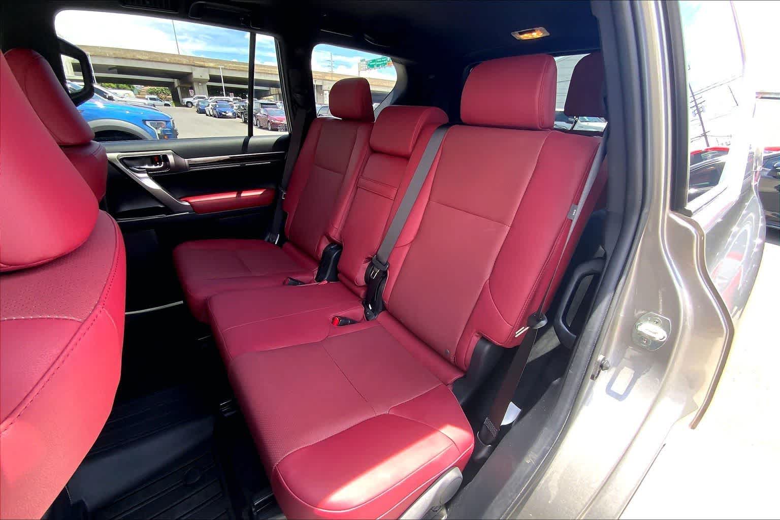 Thumbnail: 2023 Lexus GX - 30