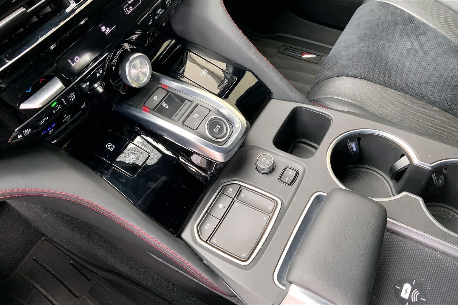 Thumbnail: 2022 Acura MDX - 17