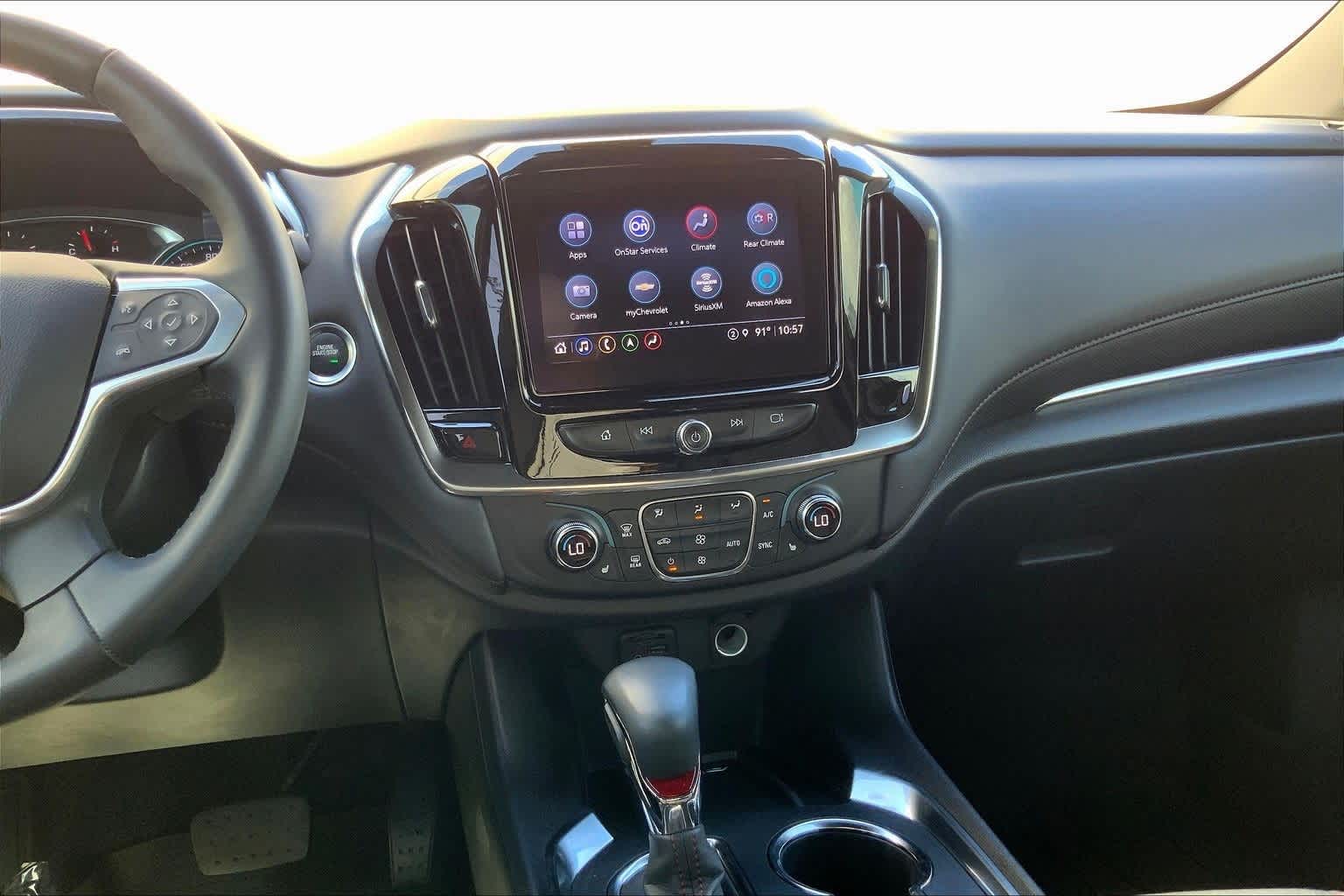 Thumbnail: 2023 Chevrolet Traverse - 15